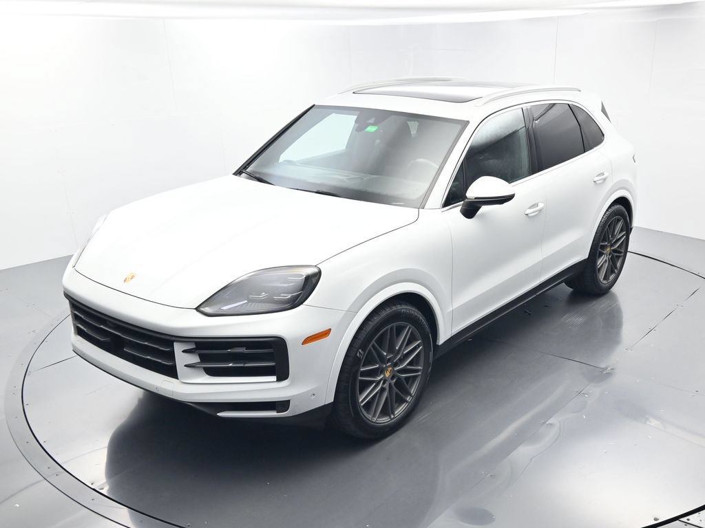 Certified 2024 Porsche Cayenne AWD/4WD image 29