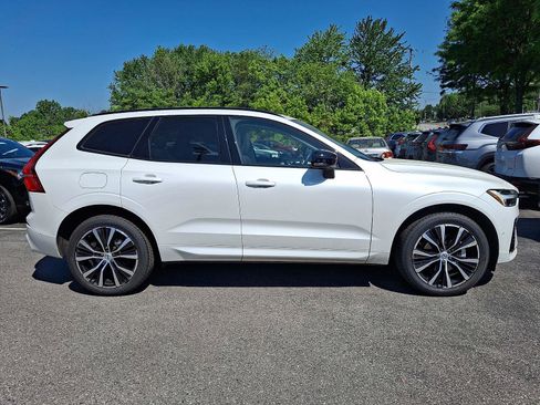Certified 2023 Volvo XC60 B5 Plus w/ Climate Package AWD/4WD image 5