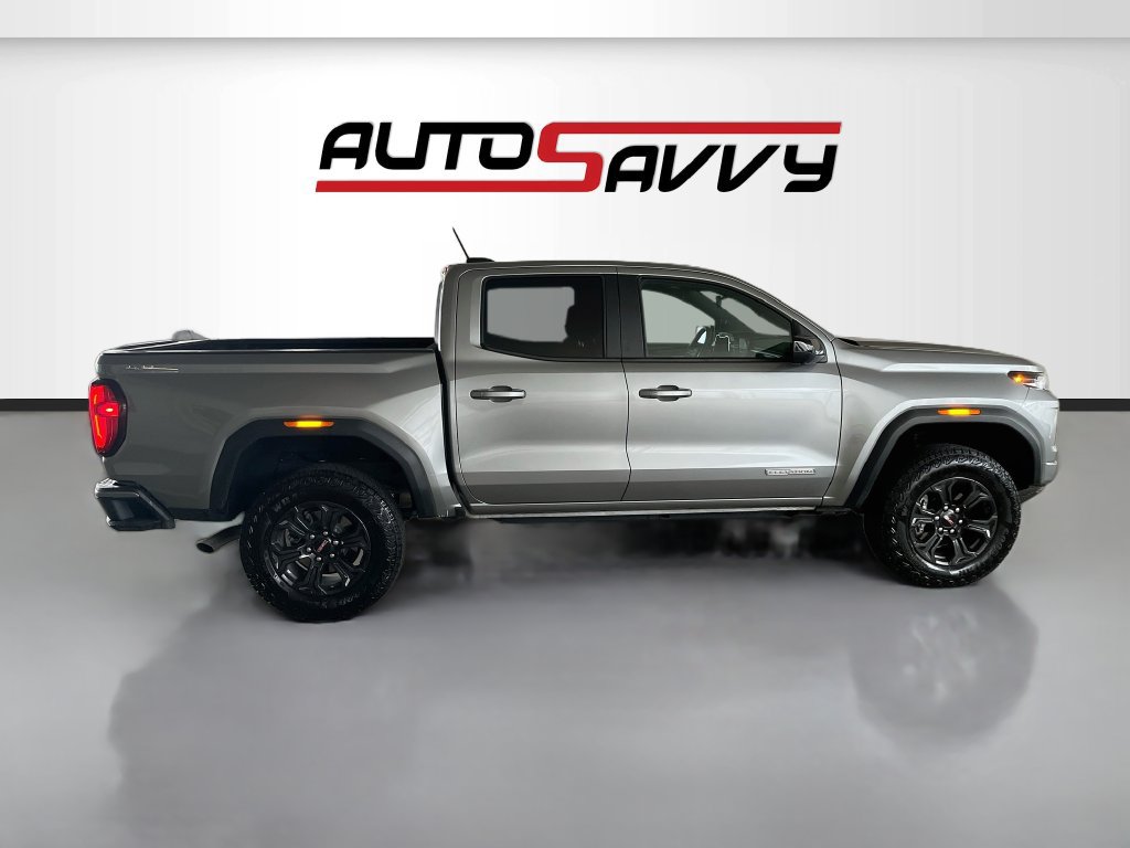 Used 2025 GMC Canyon Elevation w/ Technology Package AWD/4WD image 8