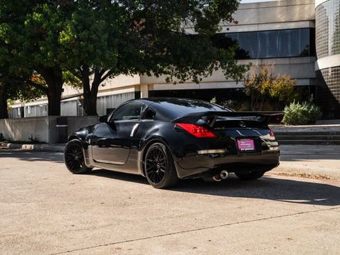 Used 2006 Nissan 350Z Touring w/ (N93) Cargo Convenience Pkg image 52