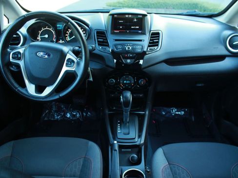 Used 2014 Ford Fiesta SE w/ Equipment Group 201A FWD image 11