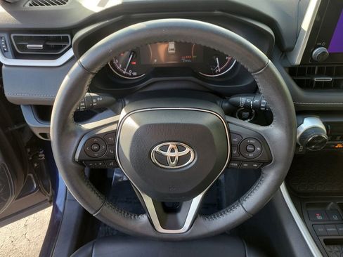 Used 2023 Toyota RAV4 XLE Premium image 26