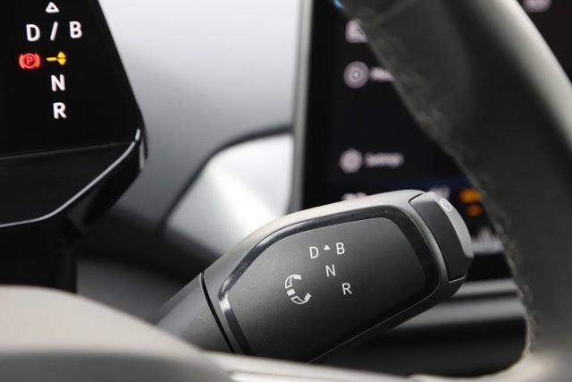 Used 2025 Volkswagen ID.4 Pro AWD/4WD image 24