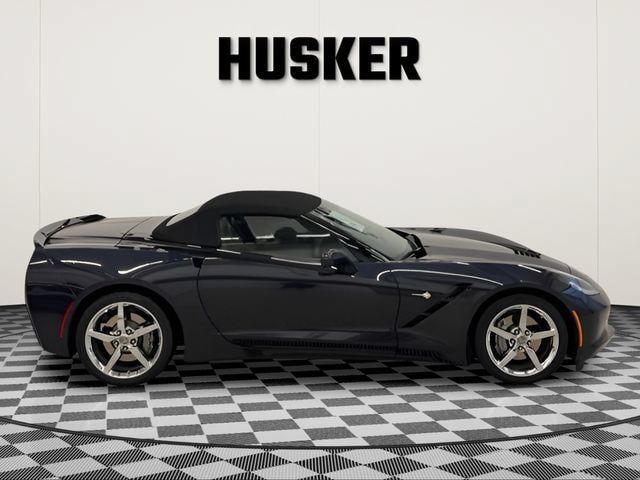 Used 2015 Chevrolet Corvette Stingray Convertible w/ 3LT Preferred Equipment Group RWD image 2