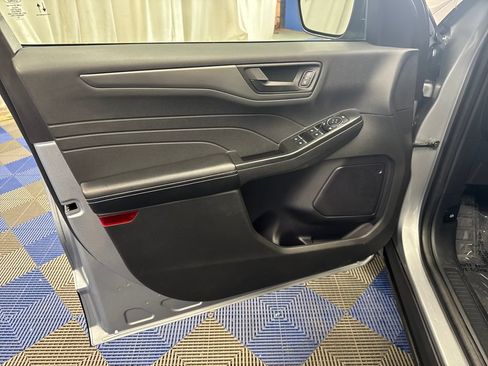 Certified 2024 Ford Escape Active AWD/4WD image 12