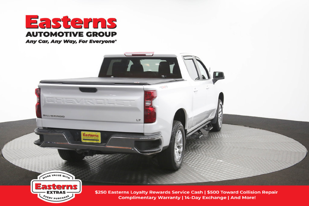 Used 2023 Chevrolet Silverado 1500 LT AWD/4WD image 41