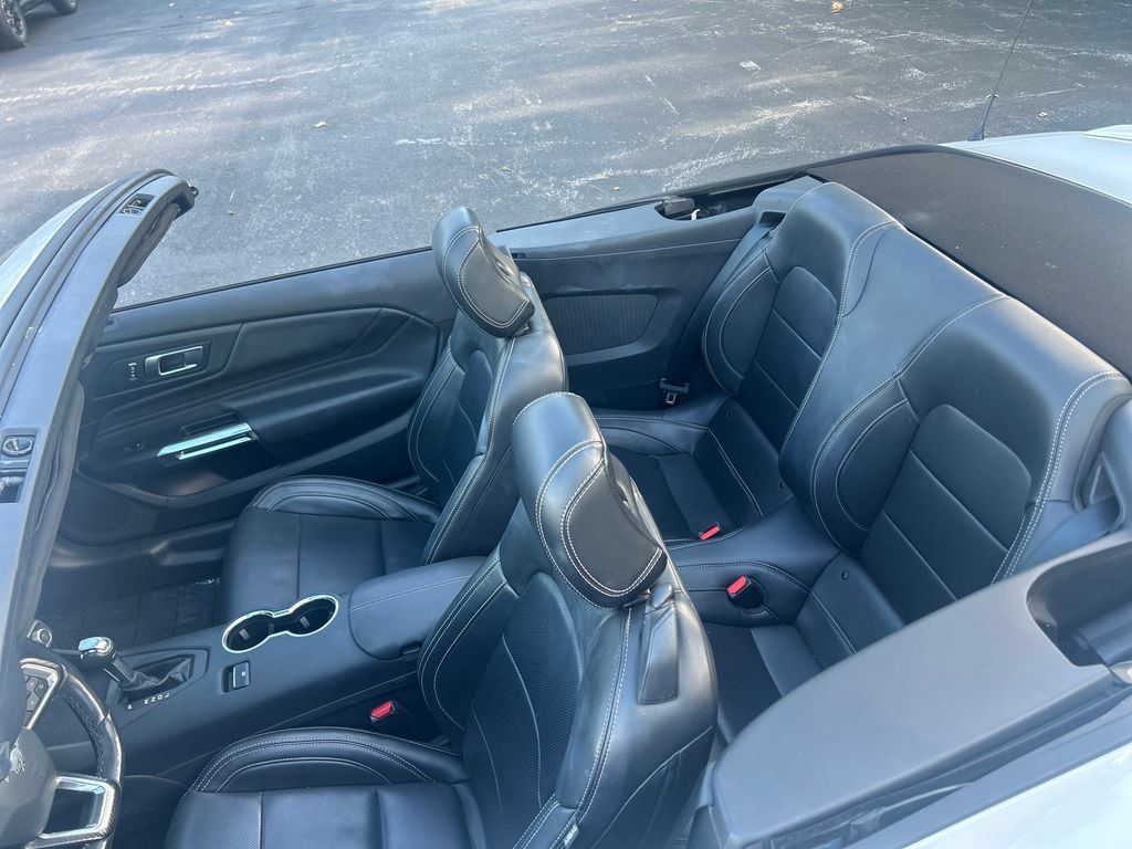 Used 2025 Ford Mustang Premium RWD image 25