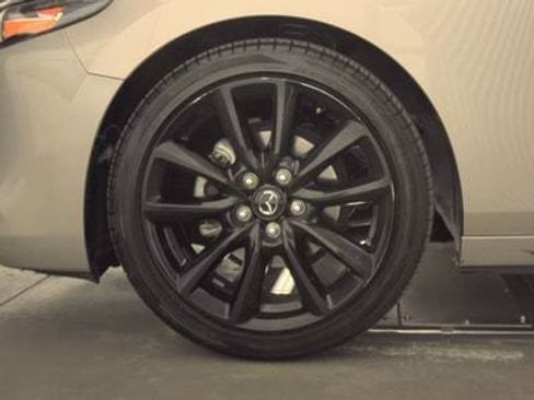 Used 2025 MAZDA MAZDA3 s Sport FWD image 9