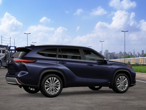 New 2026 Toyota Highlander Platinum AWD/4WD image 10