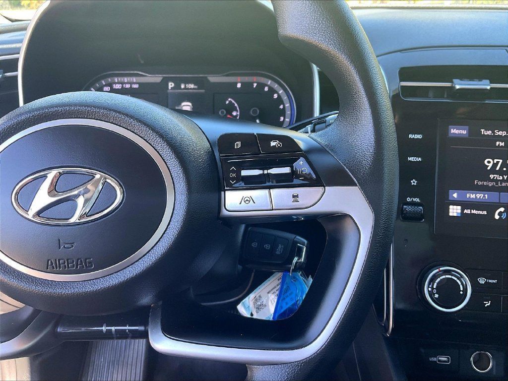 Used 2024 Hyundai Tucson SE AWD/4WD image 23
