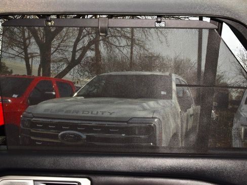 Certified 2022 Ford Explorer Limited w/ Limited Technology Package image 19