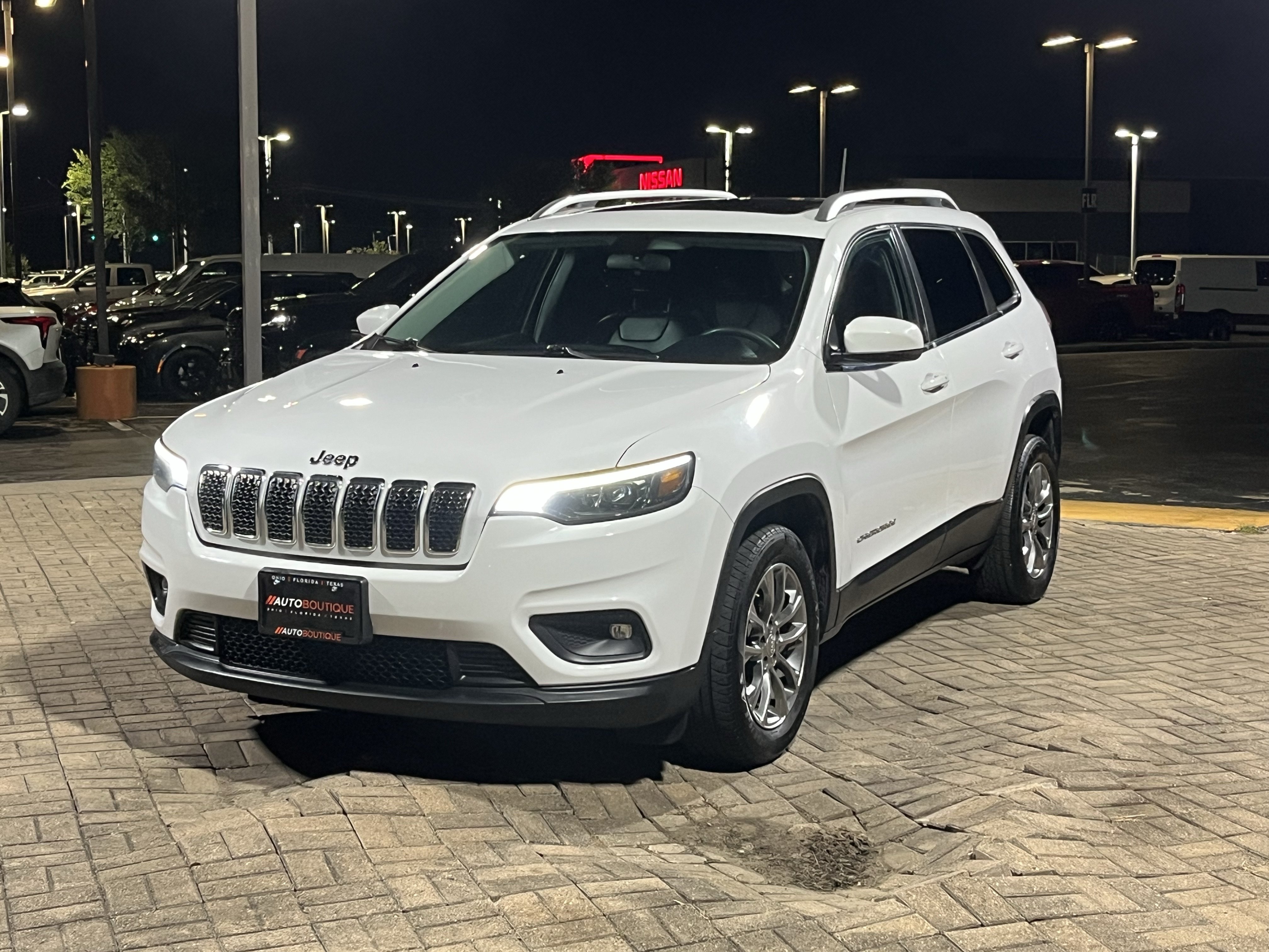 Used 2020 Jeep Cherokee Latitude Plus FWD image 3