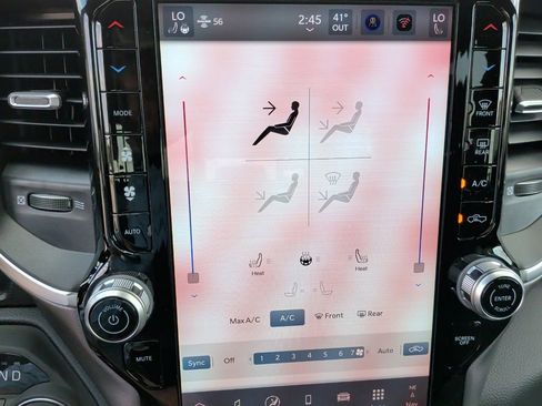 New 2026 RAM 1500 4x4 Crew Cab image 30