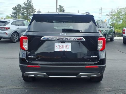 Used 2024 Ford Explorer XLT w/ Equipment Group 202A AWD/4WD image 5
