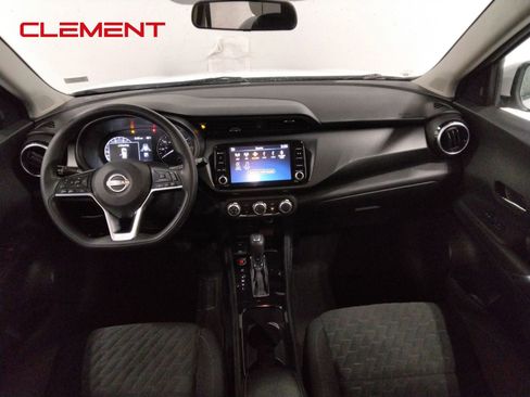 Used 2023 Nissan Kicks SV image 33