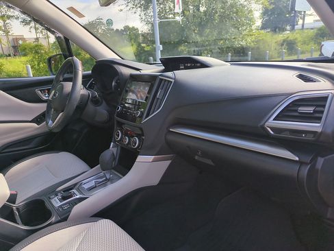 Used 2023 Subaru Forester Premium AWD/4WD image 35