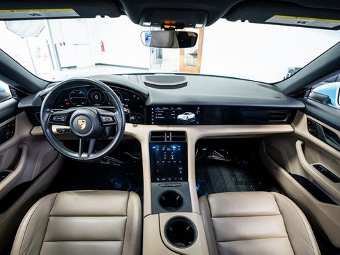 Used 2021 Porsche Taycan image 51