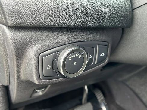 Used 2017 Lincoln MKC Premiere image 31