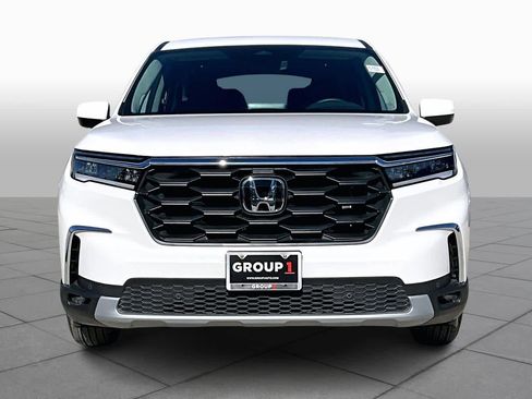 Used 2025 Honda Pilot EX-L image 3