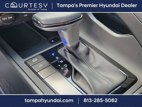 Certified 2025 Hyundai Elantra Sport image 22