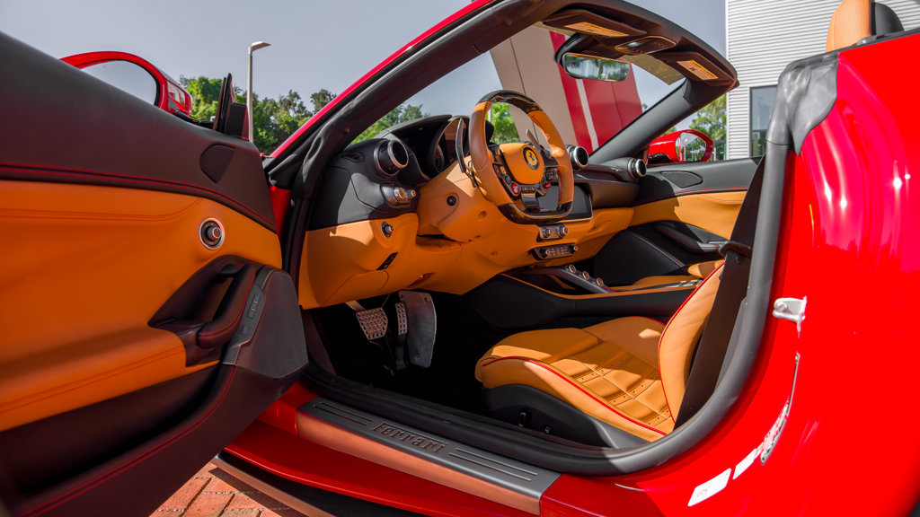 Certified 2022 Ferrari Portofino M RWD image 9