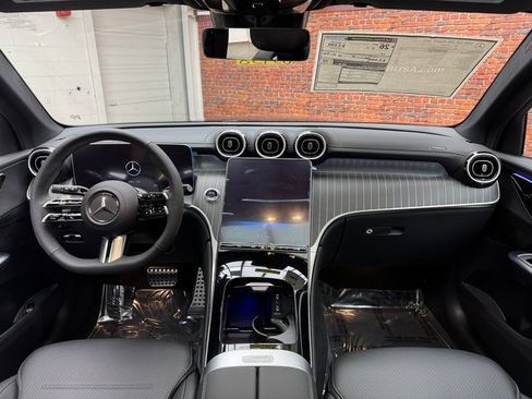 New 2026 Mercedes-Benz GLC 300 GLC 300 image 12