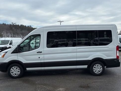 Used 2019 Ford Transit 350 XLT image 4