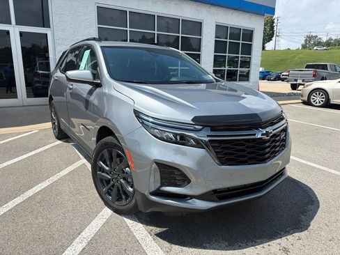 Used 2023 Chevrolet Equinox RS AWD/4WD image 1