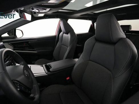 Used 2024 Toyota bZ4X XLE image 7