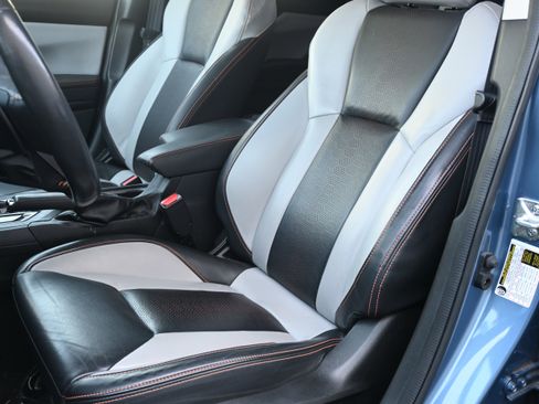 Used 2023 Subaru Crosstrek 2.5i Limited w/ Moonroof Package image 13