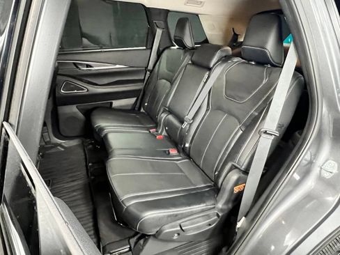 Used 2023 INFINITI QX60 Sensory w/ Vision Package AWD/4WD image 19