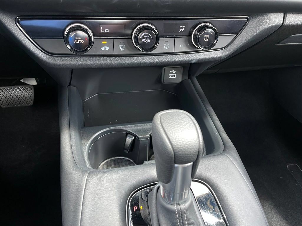 Certified 2025 Honda HR-V LX image 18