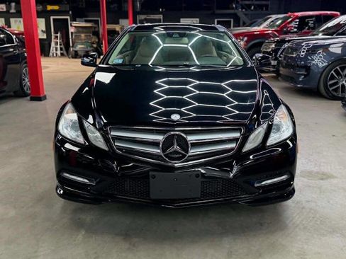 Used 2012 Mercedes-Benz E 550 Coupe image 2