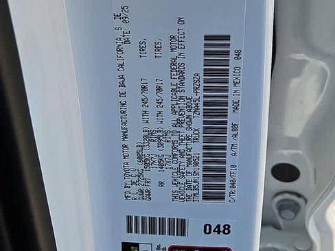 Certified 2025 Toyota Tacoma SR5 AWD/4WD image 29
