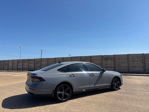 Used 2023 Honda Accord Sport image 25