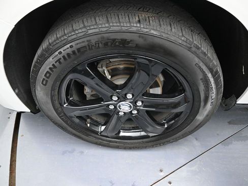 Used 2023 Buick Enclave Essence w/ Sport Touring Edition image 24