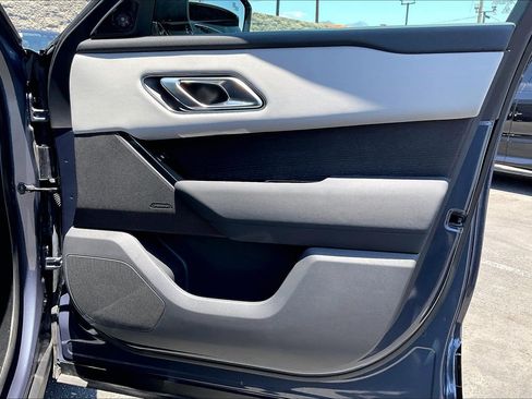 Certified 2025 Land Rover Range Rover Velar Dynamic SE AWD/4WD image 21