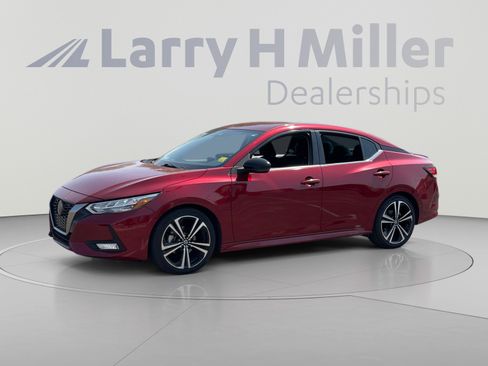 Used 2022 Nissan Sentra SR FWD image 1