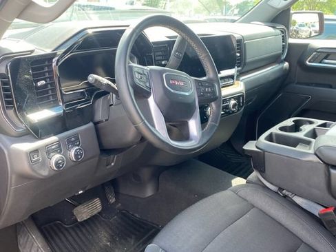 Used 2024 GMC Sierra 1500 Elevation AWD/4WD image 7