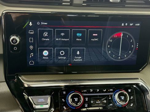 Used 2024 GMC Sierra 1500 Denali w/ Technology Package image 15