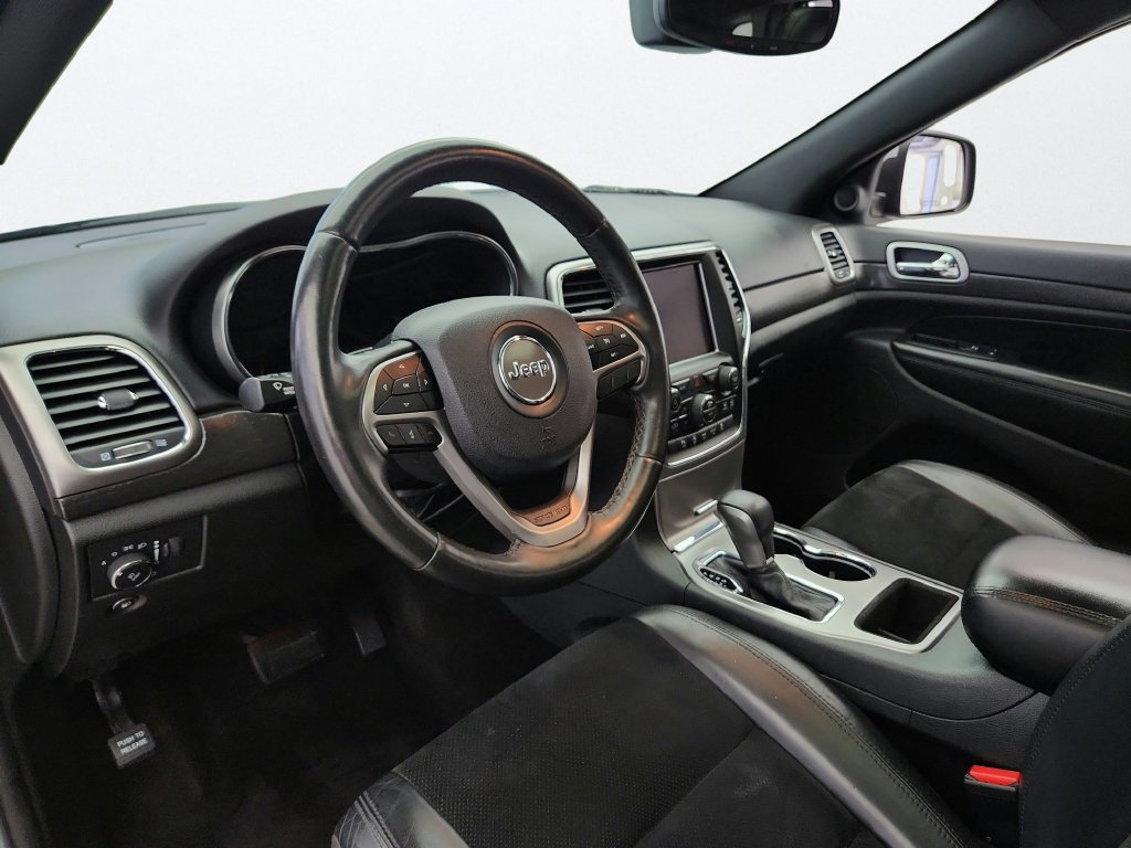 Used 2018 Jeep Grand Cherokee Altitude RWD image 10