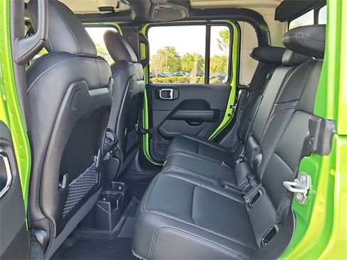 New 2025 Jeep Gladiator High Tide image 6