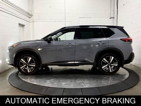 Used 2021 Nissan Rogue Platinum AWD/4WD image 6