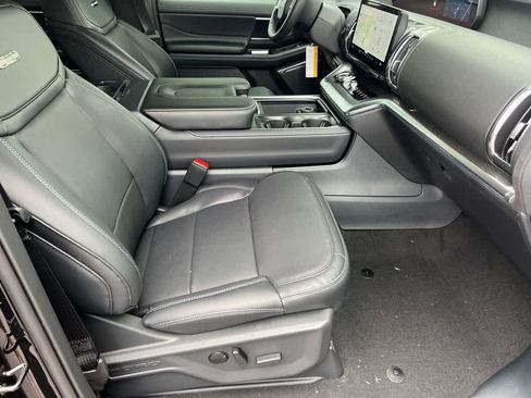New 2026 Ford Expedition Max Platinum AWD/4WD image 13