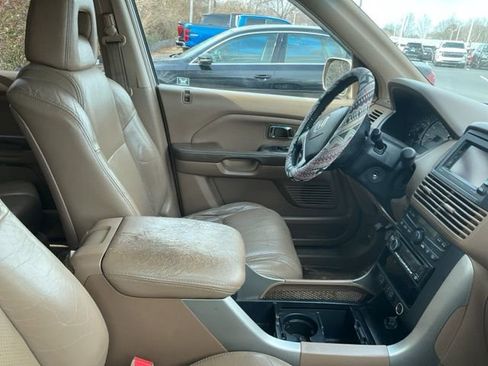 Used 2004 Honda Pilot EX image 4