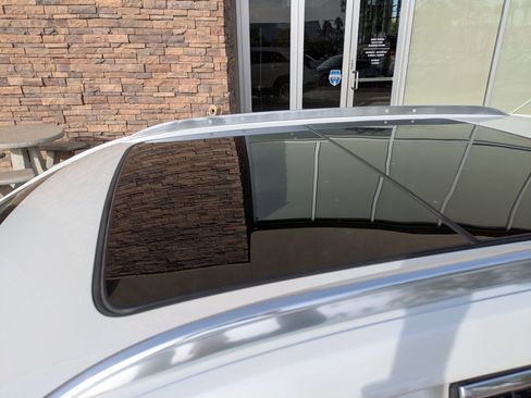 Used 2023 Cadillac XT4 Luxury w/ Driver Awareness Package image 14