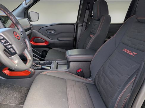 Used 2022 Nissan Frontier Pro-X w/ Technology Package image 15