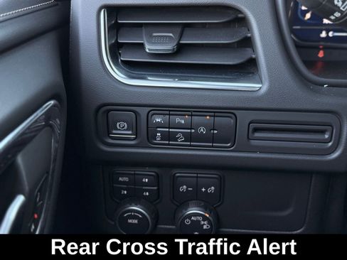 Used 2023 Chevrolet Tahoe Premier image 32