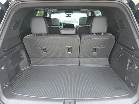 New 2026 Chevrolet Traverse High Country w/ LPO, Floor Liner Package FWD image 20