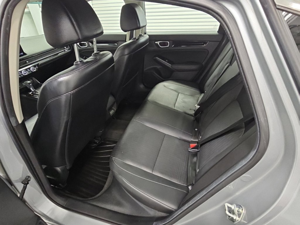Used 2024 Honda Civic Touring image 31